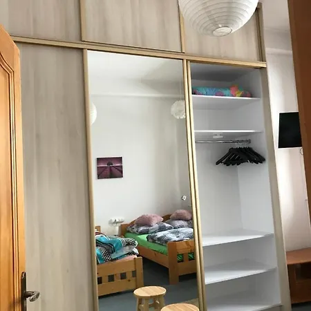 Appartement A3apartament 2 Pokojowy Aneks Kuchenny 2 Lazienki Na Korytarzu Wspolne Z Innymi Goscmi