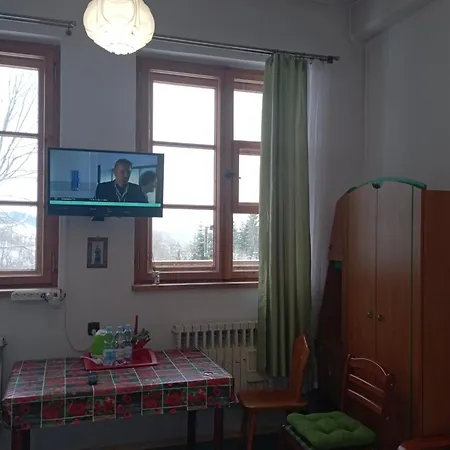 A3apartament 2 Pokojowy Aneks Kuchenny 2 Lazienki Na Korytarzu Wspolne Z Innymi Goscmi *